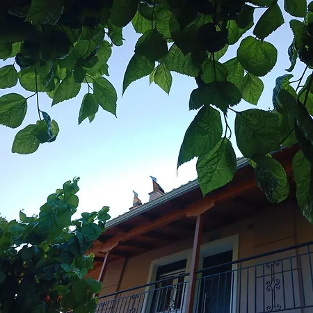 Apartment Ameli , Spacious With Mountain View, Lefkada Dragano