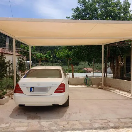 Ameli , Spacious With Mountain View, Lefkada Apartment Dragano