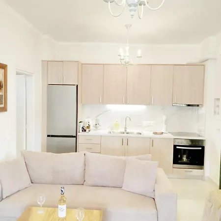 Ameli , Spacious With Mountain View, Lefkada Apartment *