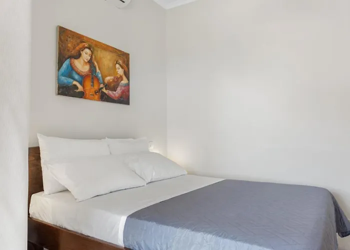 Ameli , Spacious With Mountain View, Lefkada Dragano