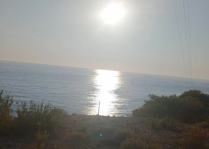 Ameli , Spacious With Mountain View, Lefkada 公寓 Dragano