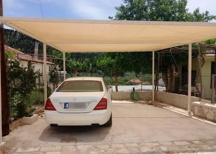 Ameli , Spacious With Mountain View, Lefkada Apartmán Dragano